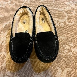 Ugg moccasin